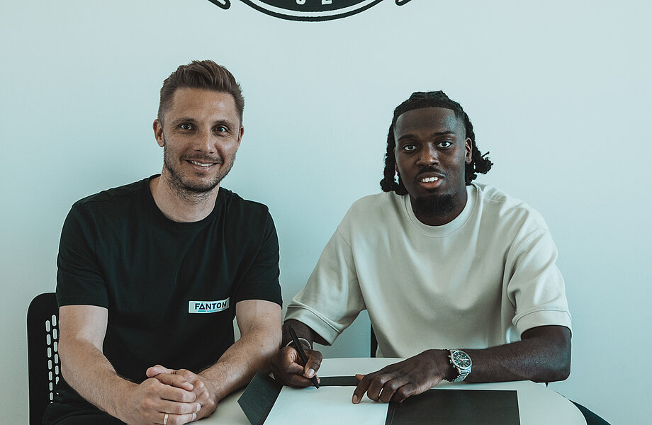 Yann Massombo verstärkt SCRA-Mittelfeld