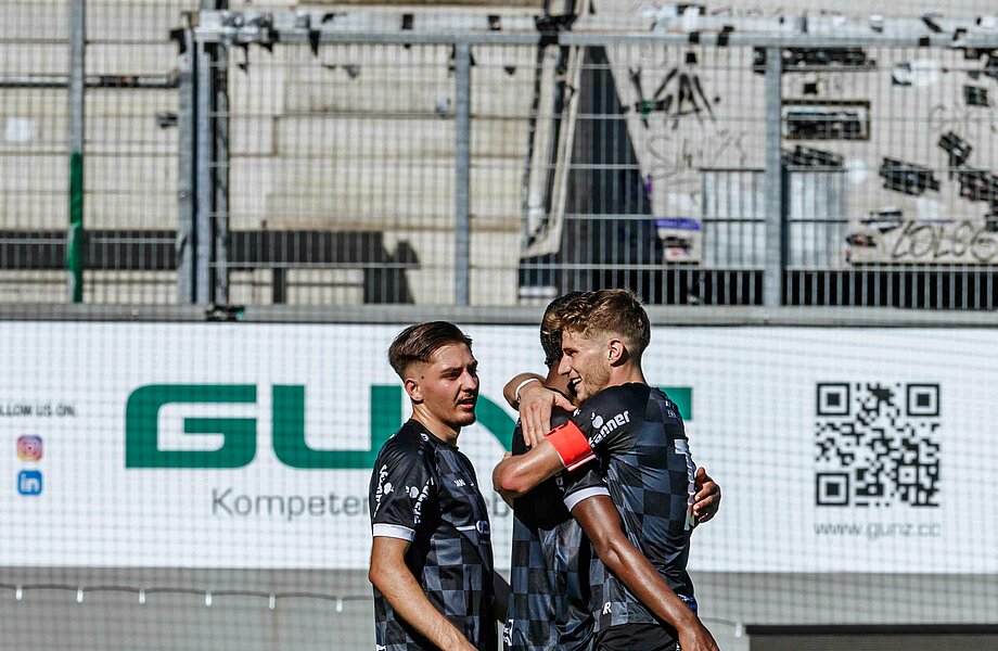 Juniors mit Kantersieg