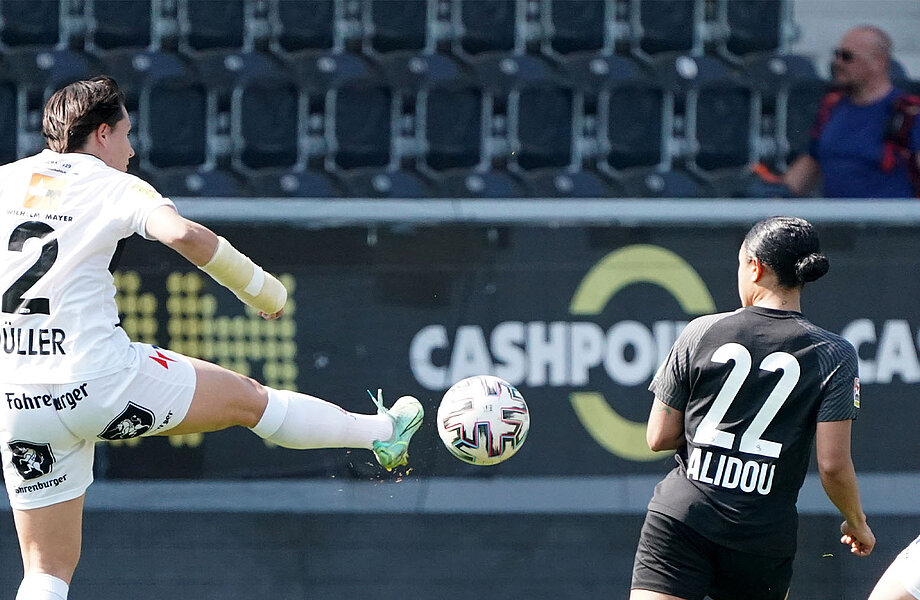 Frauen-Topspiel in der CASHPOINT Arena