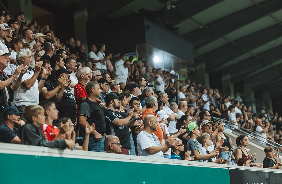 Derby-Public Viewing im Business Club