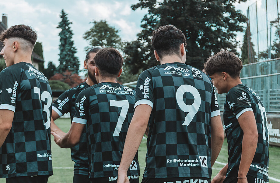 Junges Juniorsteam mit Auftaktsieg